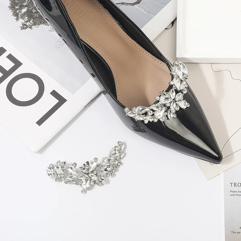 

Женская клипса для обуви со стразами, цветочная пряжка, съемный аксессуар для свадебных туфель на высоком каблуке, блестящие украшения для обуви своими руками