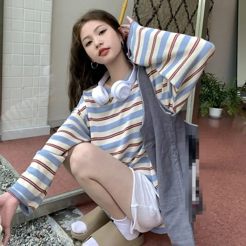 Spring and Autumn New Women's Fashion Long Sleeve Sweet Casual Spicy Girl V-Neck Loose Knitted Bottom Shirt Comfortable Tops