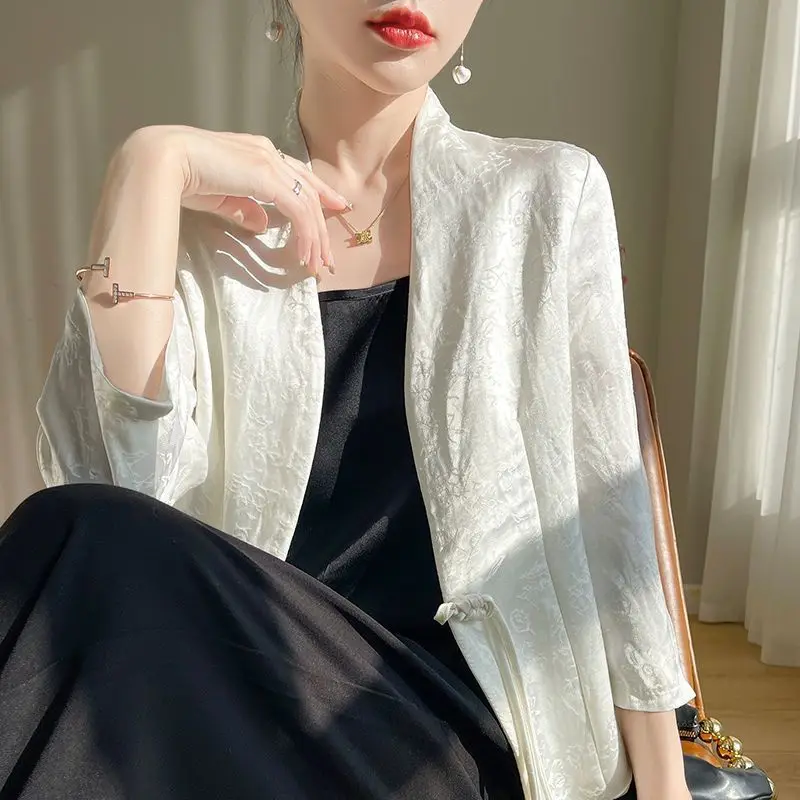 Véritable armoire retrait étiquette mûrier soie costume sept-quarts manches nouveau un bouton tempérament Jacquard soie costume veste WF