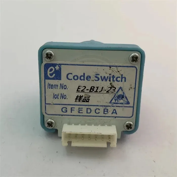 Used Code 5witch EC-B1J-23 digital toggle switch