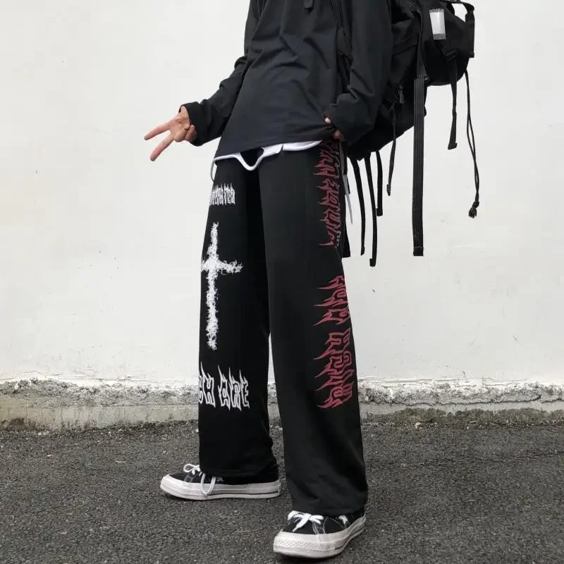 Pantalones de pierna ancha INS estilo Harajuku estilo japonés creativo explosivo calle Cruz oscura Graffiti tubo recto pantalón protector de pierna ancha