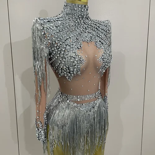 חליפות & רומפרס