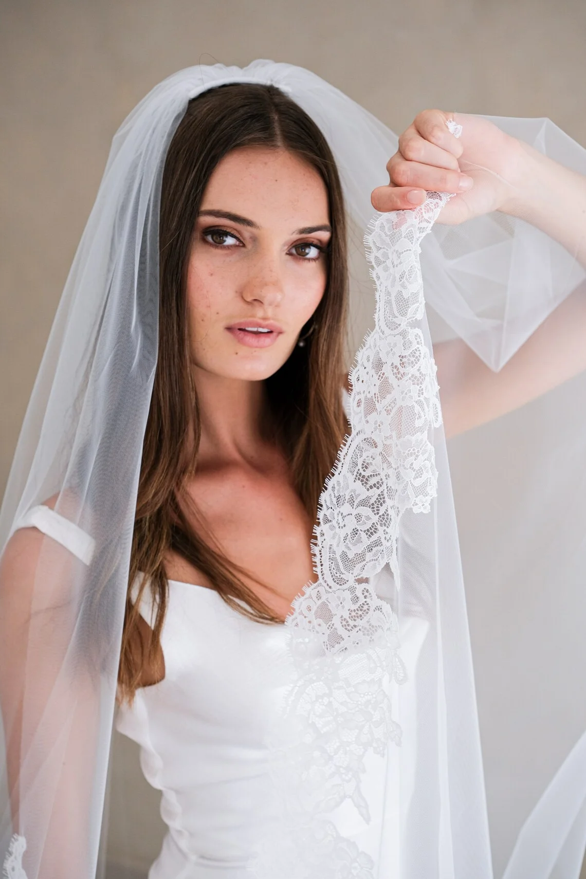 One Tier Veil with Partial Lace Trim Bridal Accessory Elegant Wedding Headwear
