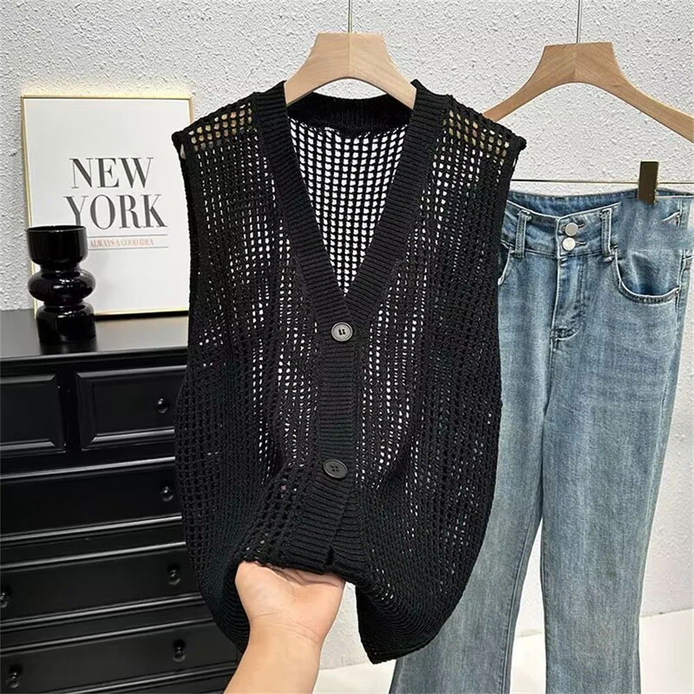 2025 Korean Fashion Women's New Button Down V-neck Crochet Vest Sleeveless Openwork Waistcoat Vintage Summer Basic Clothing Top