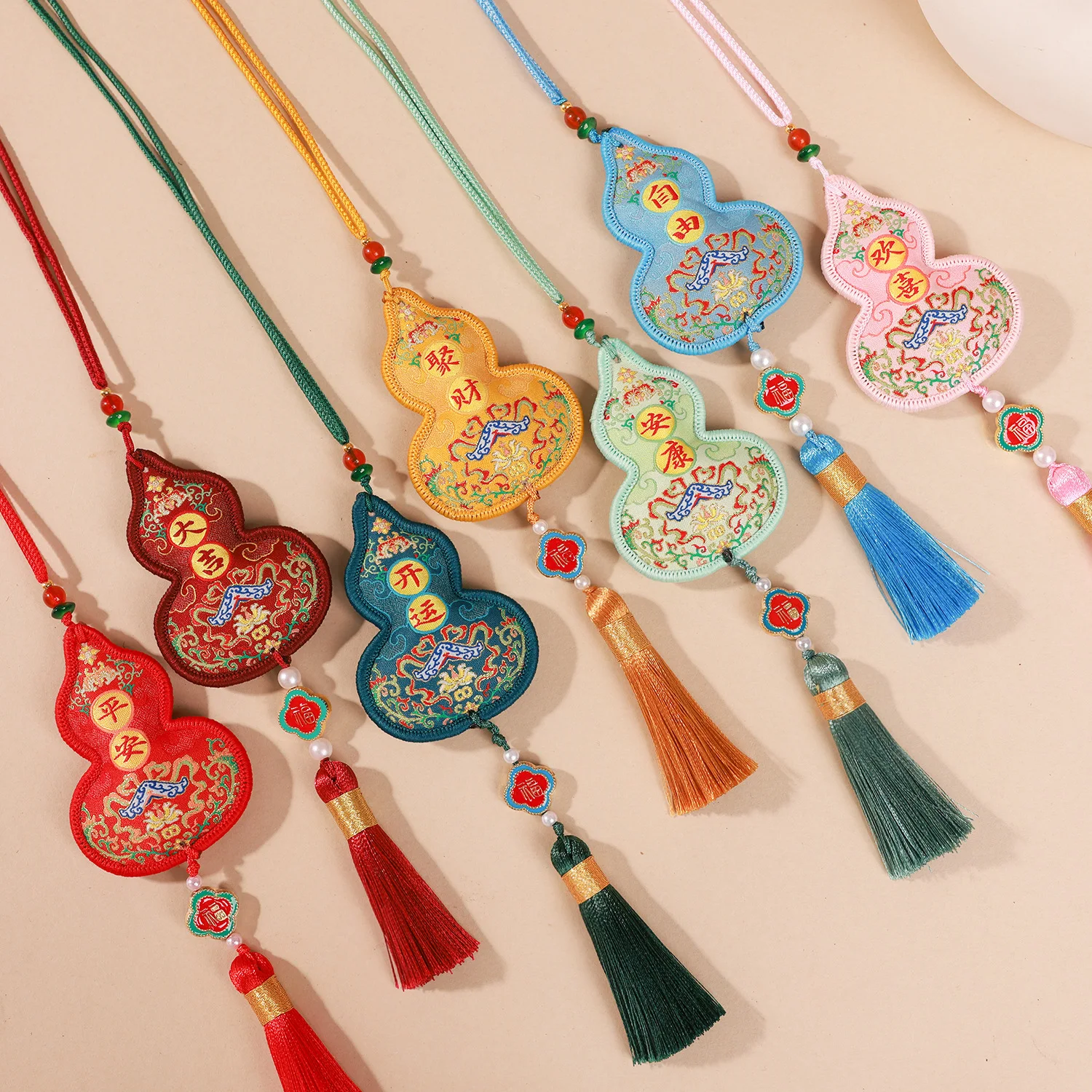 Dragon Boat Festival gourd sachet merchandise gifts car pendant carry Chinese style sachet Fulu blessing sachet