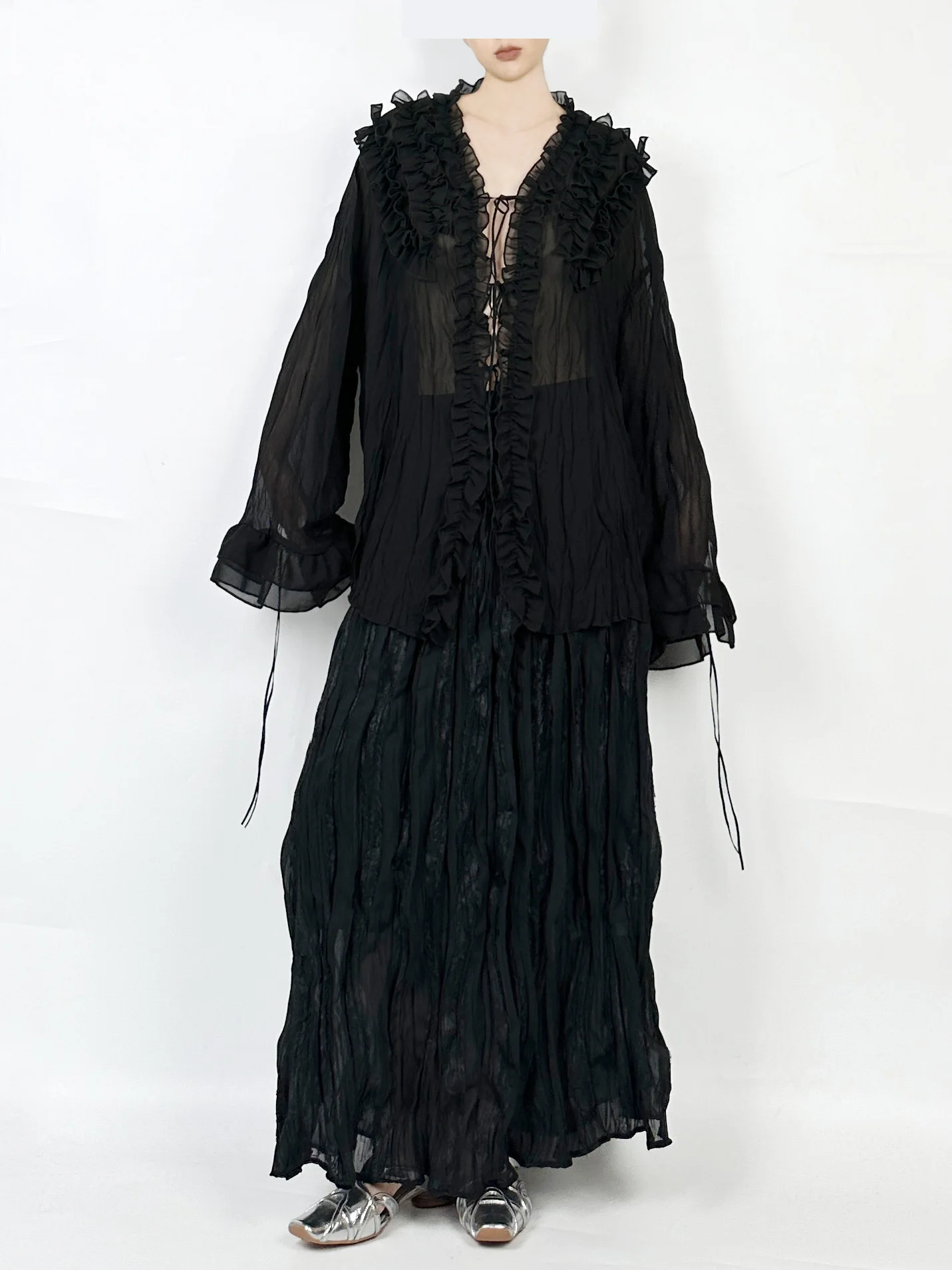 

Loose Black Long Sleeve Women's Shirt V-Neck Puffy Sleeves Drawstring Dark Style Fashion Top Spring 2026 Casual Wear