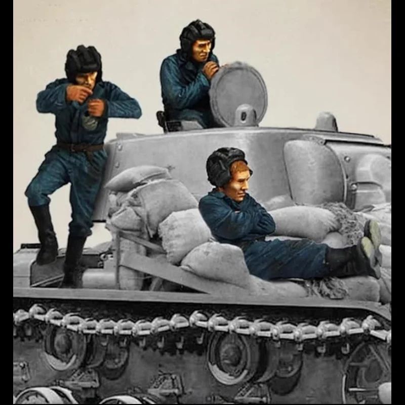

1/35 resin soldier model GK Soviet tank crew - unassembled and unpainted DIY kit 621