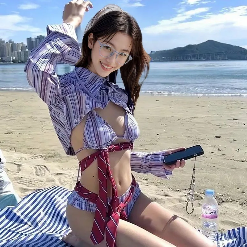 Nowy Strój Kąpielowy w Paski, 3-częściowy Zestaw, Seksowny Styl Koledżowy, Dwukolorowe Bikini z Narzutką, Unikalny Design na Wakacje na Plaży lub przy Basenie