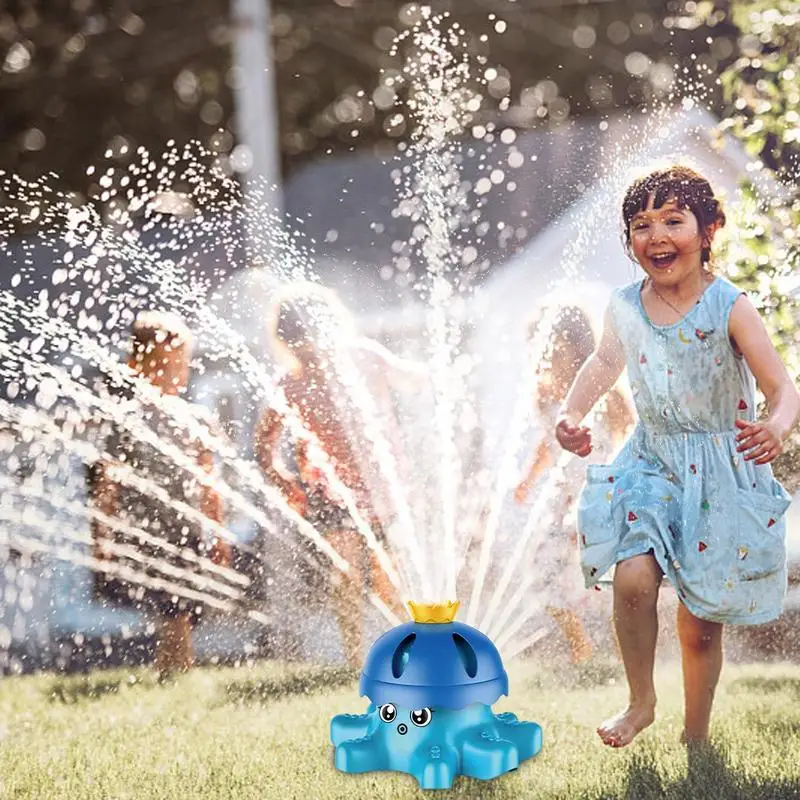 Semprotan air gurita Sprinkler halaman belakang, mainan Sprinkler putar untuk musim panas, mainan Sprinkler gurita halaman belakang lucu