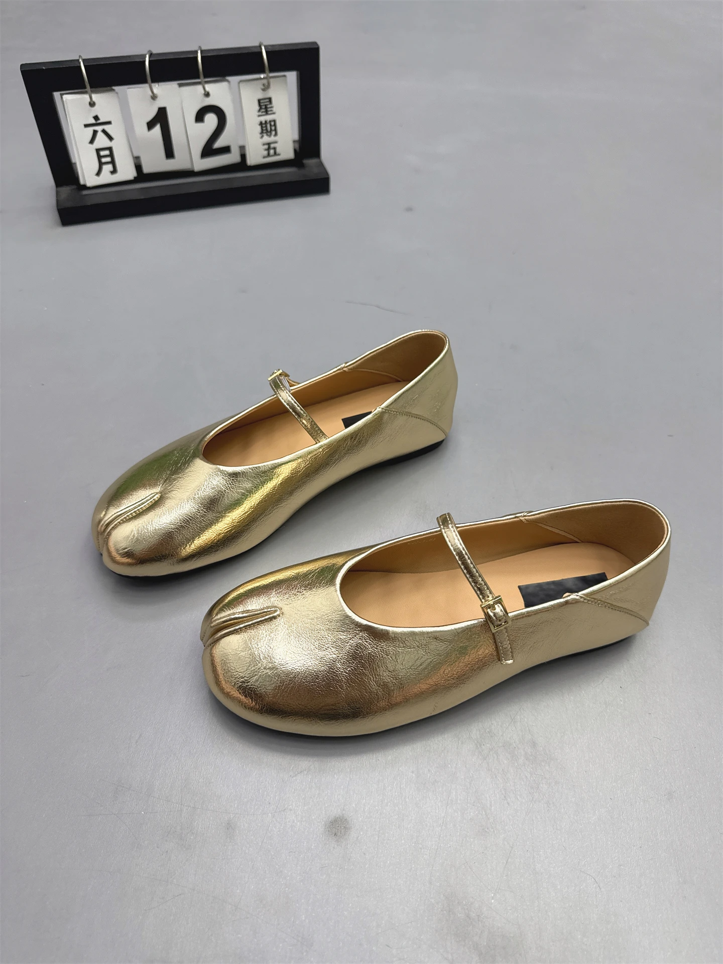 zapatos-mary-jane-de-cuero-genuino-retro-con-punta-dividida-estilo-pezuna-de-cerdo-de-cuero-suave-de-doble-uso-estilo-britanico-zapatos-pequenos-de-cuero-para-mujer
