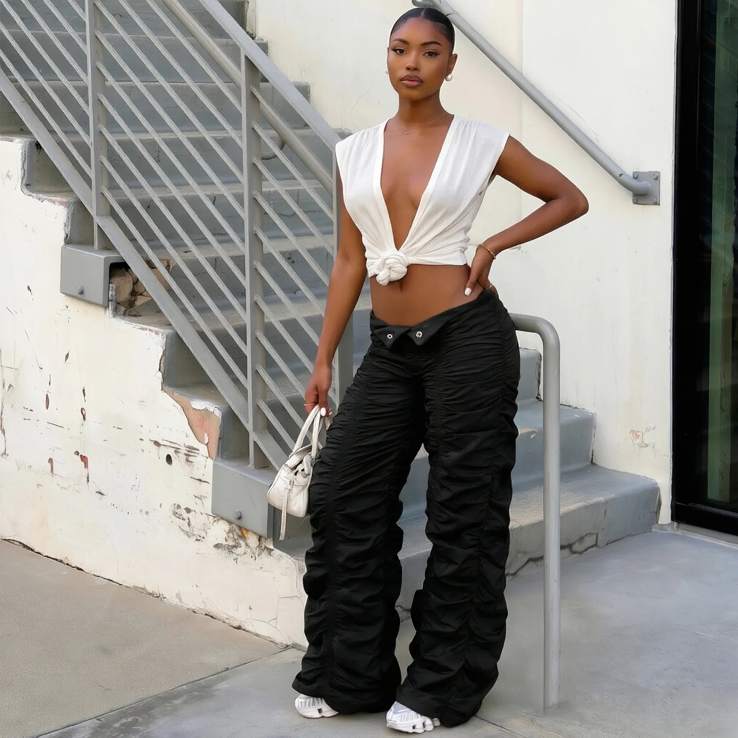 2026 Autumn. New Women's Solid Color Pleated Fashion Street. Erotogenic Low-waist Multifunctional Random Trousers Luxury Clothes