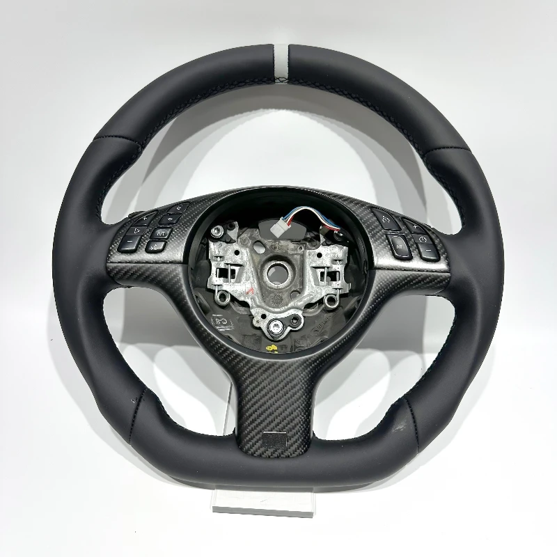 For BMW E46 Full Leather with Matte Carbon Fiber Cover Sport Steering Wheel for BMW E92 E90 E91E46 E81 E84 Factory Direct Sales