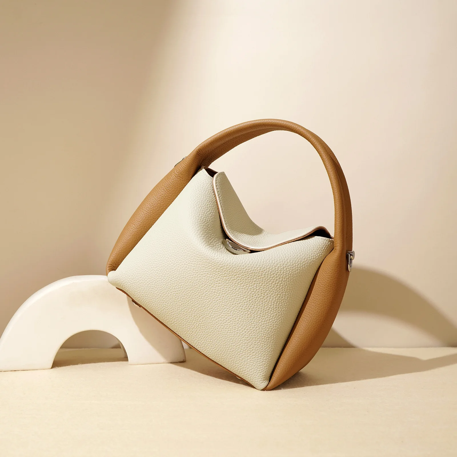 New Fashion Senior Sense Colour-blocking Handbag Niche Design Cloud Bag Genuine Leather Korean Version Crossbody Bag For Women