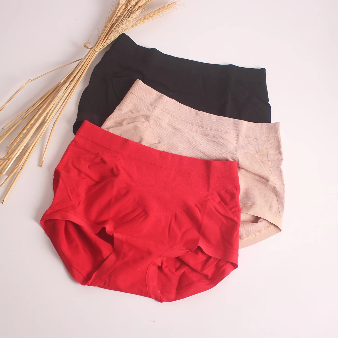Cuecas Femininas Sedna em Modal com Cintura Média-Alta, Confortáveis e Respiráveis, Boxer Antibacteriano Vermelho