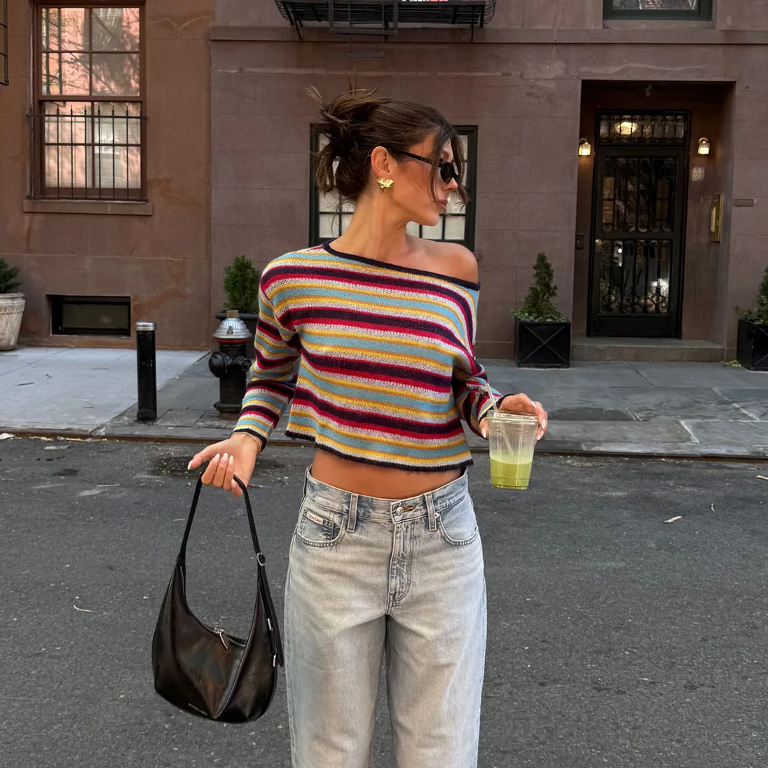 Combhasaki Top da donna lavorato a maglia con spalle scoperte, vestibilità ampia, casual Y2K, maglione corto a maniche lunghe a righe colorate a contrasto