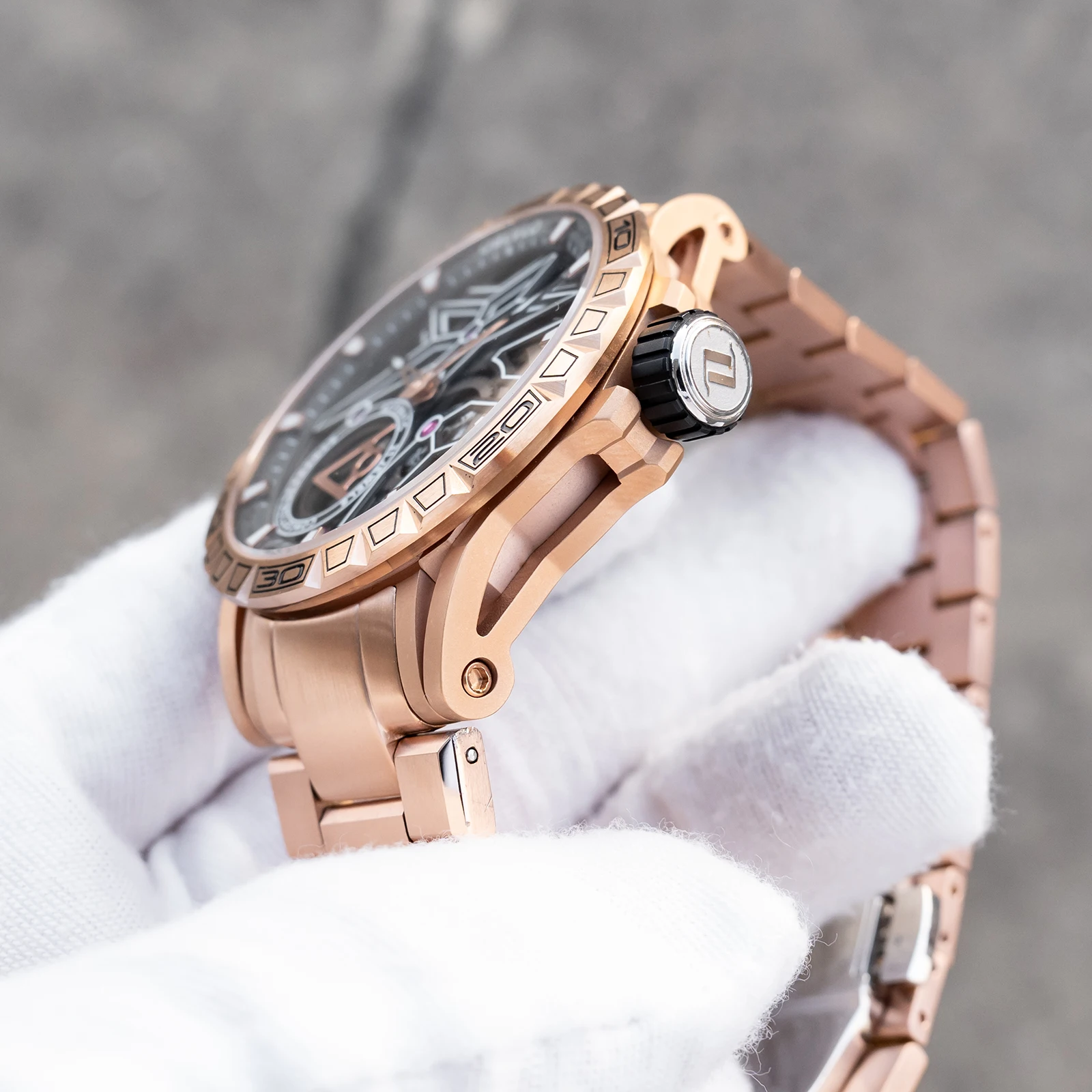 OBLVLO Мужские модные механические автоматические часы Cyber Planet Wheel Design Розовое золото Черный циферблат Светящиеся водонепроницаемые военные часы