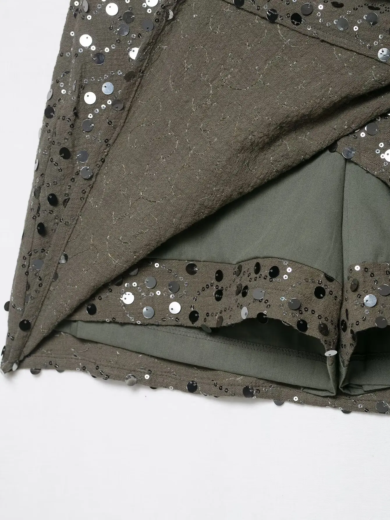 BB6776 2025 خريف جديد المرأة نصف طول تنورة قصيرة حبة الديكور مزدوجة الصدر الصليب لف تصميم تنورة صغيرة 7969226 #3