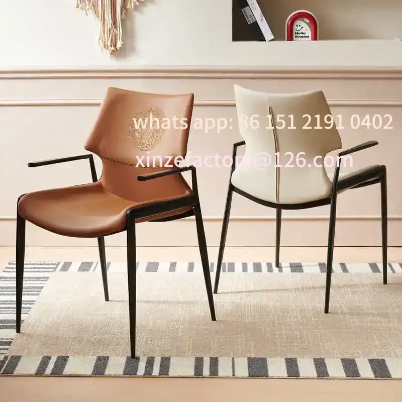 

Customizable lekkie luksusowe krzesło do jadalni domowy żelazny stołek z oparciem siodło skórzany fotel Hotelowe krzesło