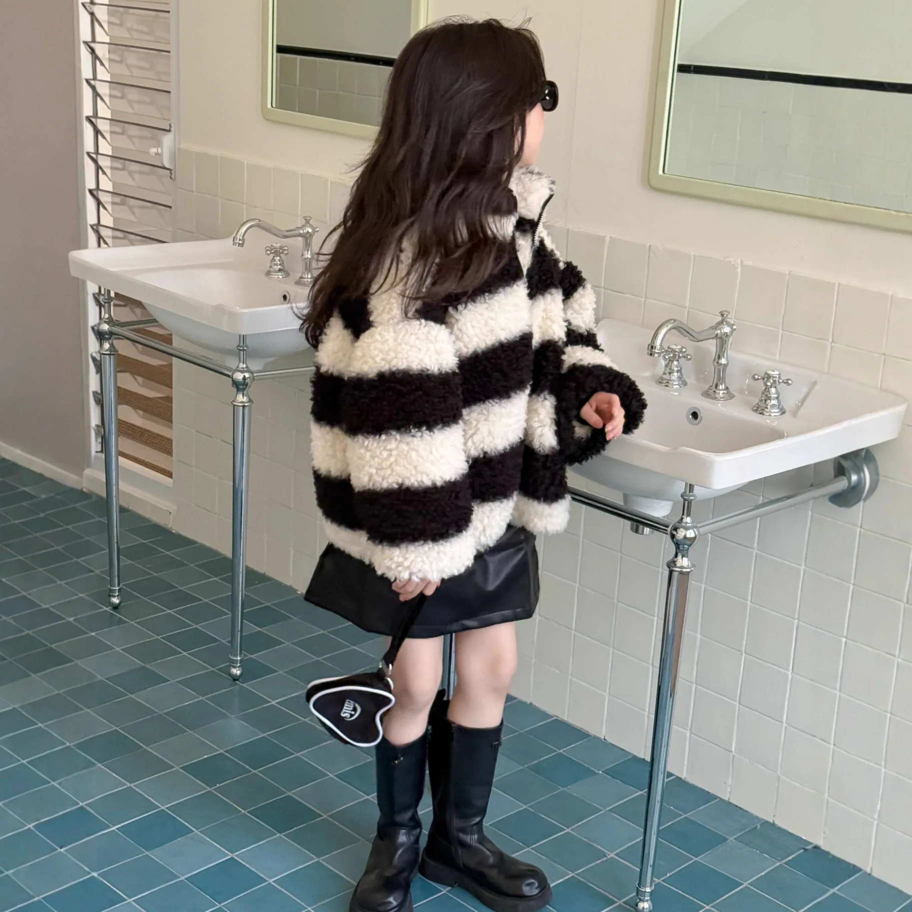

Winter Children Girl Woolen Coat Striped Loose Padded Faux Fur Coat For Teens Girls 2-12Y Kids Girls Fuffy Outerwear Trench Coat