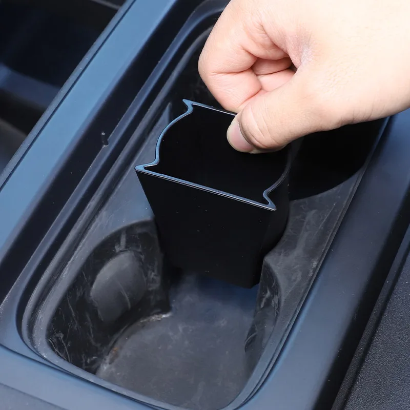 ABS الأسود لاند روفر ديفندر 90 110 130 2020-2024 سيارة مركز وحدة التحكم كأس الماء حامل صندوق تخزين الملحقات الداخلية #1