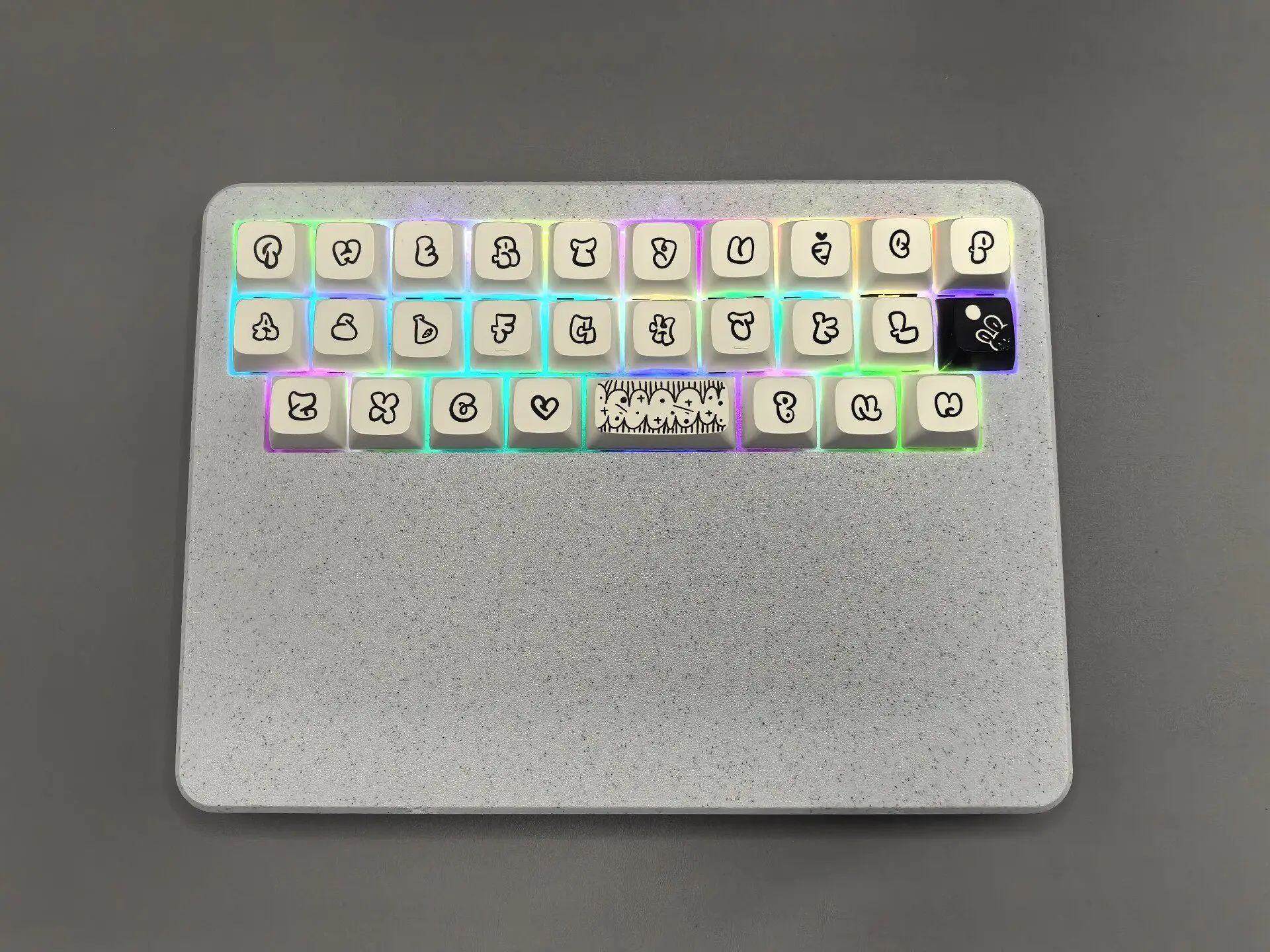 28 Keys Mini Keyboard Custom 30% Keypad Tri Modewireless Bluetooth Machine Keyboard 2.4G Vial RGB TOP Gaming Accessory 3000mAh