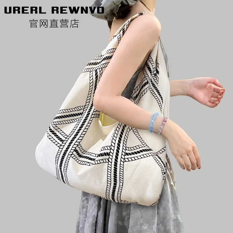 

2025 New Large Capacity Personalized Pattern Printed Linen Single Shoulder Women Bag Simple And Versatile Commuter Tote Bag Tide
