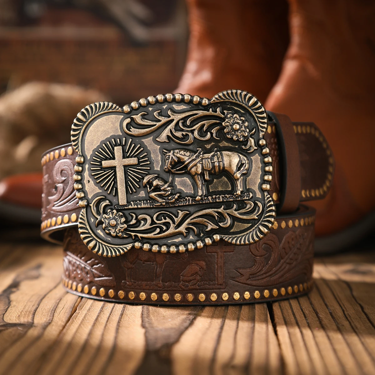 1 piece Western cowboy style belt, same for both men and women, with vintage buckle and PU embossed design belt