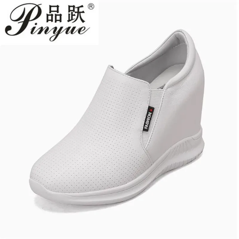 

Повседневная обувь на платформе со скрытым каблуком 7 см 9 см, женские кроссовки из натуральной кожи, женская обувь на вулканизированной танкетке, увеличивающая рост, размеры 33-40