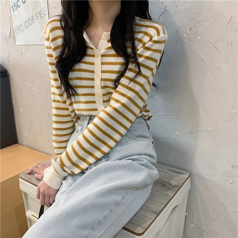

Cardigan Women Hot Sale Elegant Long Sleeve Autumn Chic Knitted Clothing Single Breasted Popular Korean Style Ladies Sweater Ins