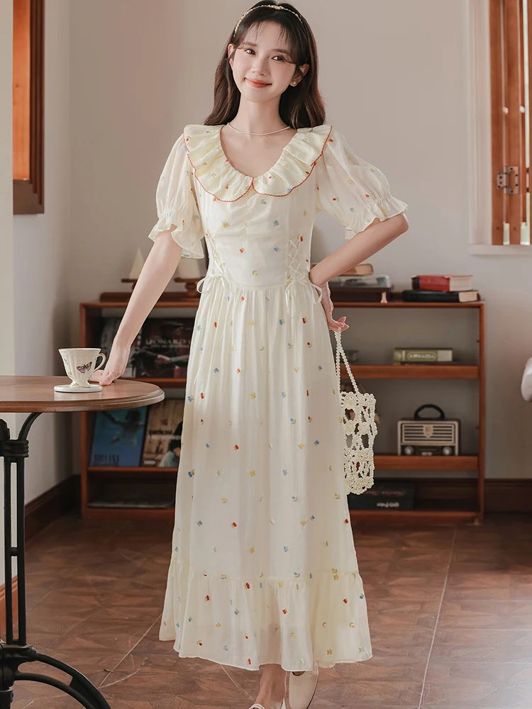 فستان صيفي مطرز بالزهور وأكمام منتفخة مكشكش وياقة الدمية فستان نسائي بوهو أنيق فاخر 2025 فستان سهرة كوري ضيق