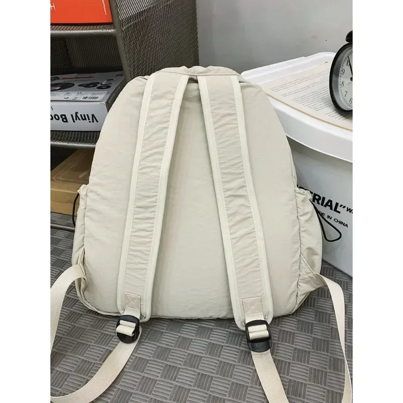 Simples Sólida Corda Dobras Saco de Escola Nylon, Alta Capacidade, Mochilas Versáteis, Moda Unisex, Shoulder Bags, Venda Quente, 2024