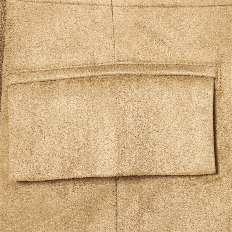 KEYANKETIAN 2025 شتاء جديد المرأة فو الفراء مزين سترة من جلد الغزال معطف أنيق فاخر واحد الصدر سليم ملابس خارجية قصيرة