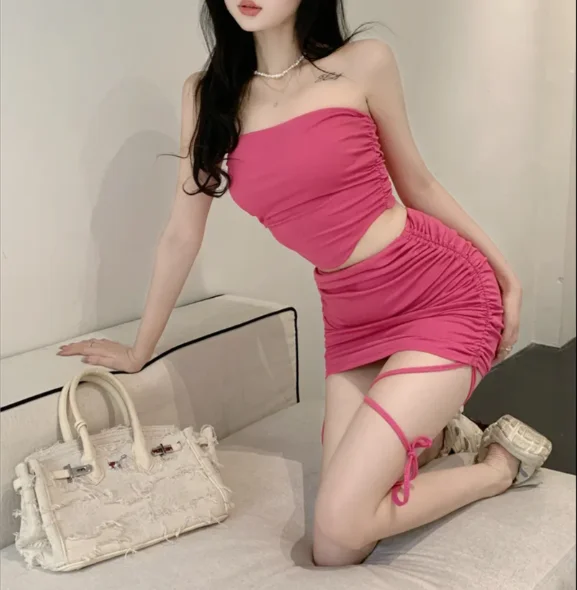 

Women's Sweet and Sexy Temperament Suit 2025 Spring Summer Latest Strapless Top, Hip Hugging Skirt, Half Skirt Two-Piece Set