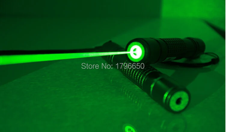 Mini 532nm Torch Pet Cat Tickle Toy Green Flashlight Cat Keychain Fun Pointer Lazer Torch Portable Laser Pointer 650nm Training