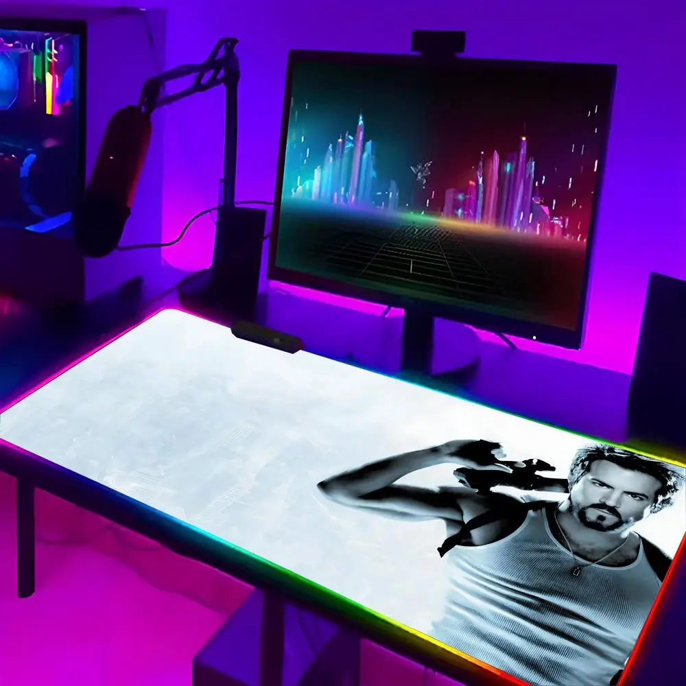 

Коврик для мыши со светодиодной RGB подсветкой и цветной поверхностью