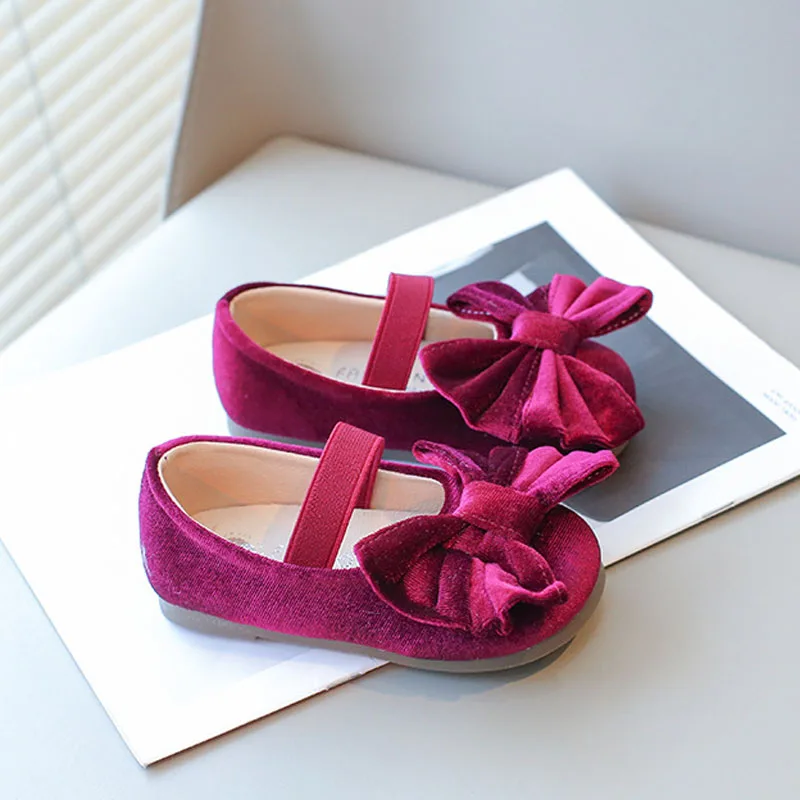 Girls' Princess Shoes 2024 New Spring Autumn Velvet Single Shoes Performance Bow Knot Soft Sole Bean Leather Shoe CSH1582