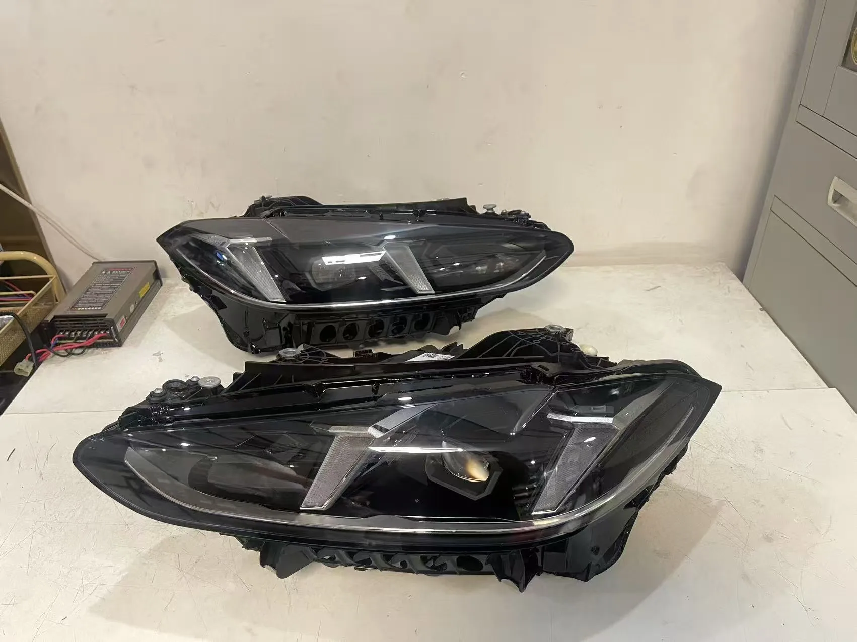 مناسبة لسيارات BMW 2024-2025 4 Series G22 420i, 425i, 430i مجموعات المصابيح الأمامية LED الأصلية اليسرى واليمنى #3