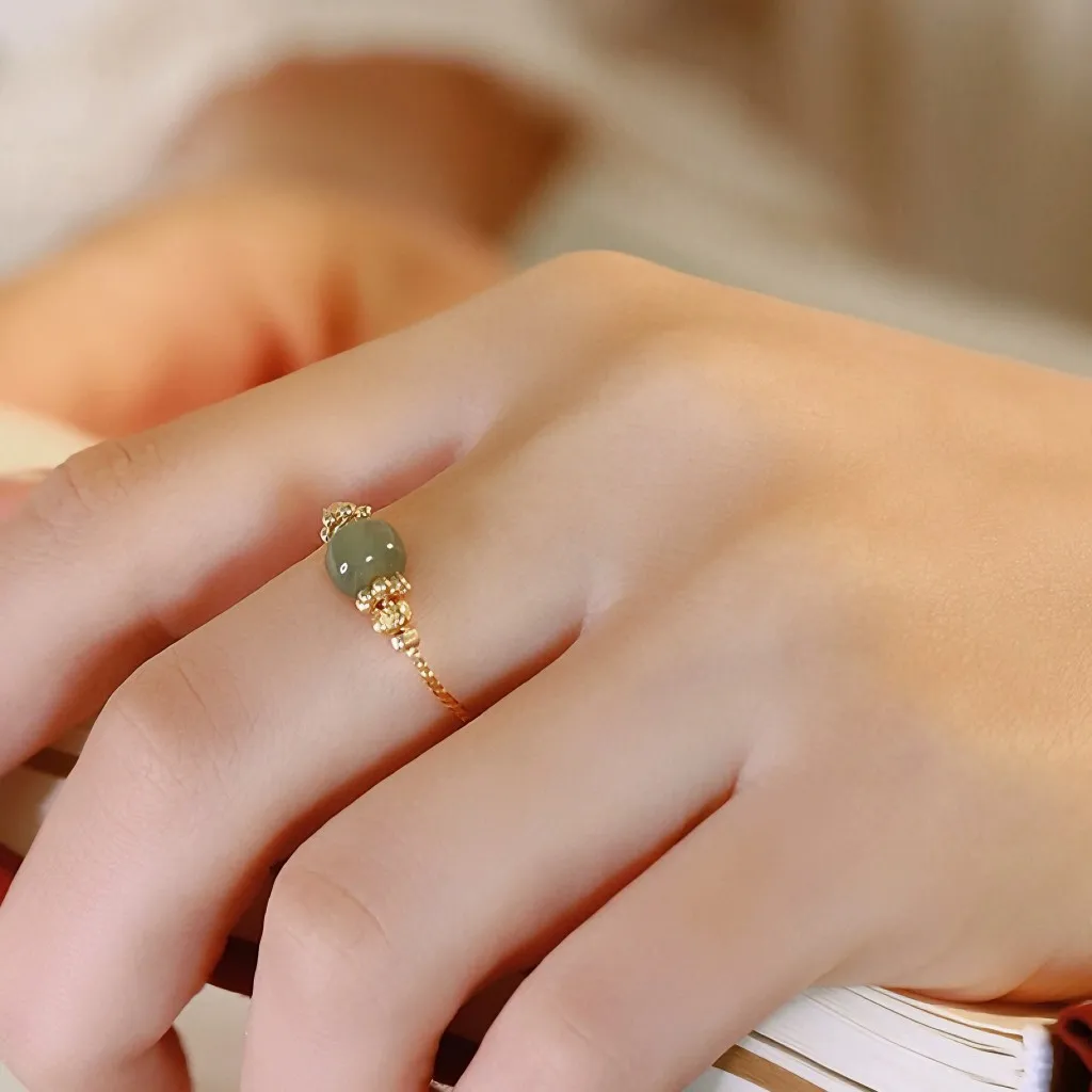 Fashion and new in natural chalcedony green rotatable round bead rings for women simple ring adjustable party fine jewelry