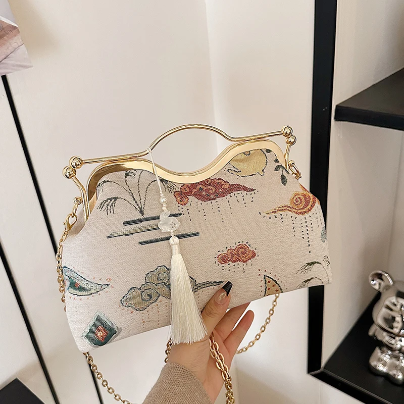Neue elegante bestickte Handtasche Damenmode Metallgriff Schultertasche mit langem Kettenriemen Umhängetasche Damen Geschenkbrieftasche