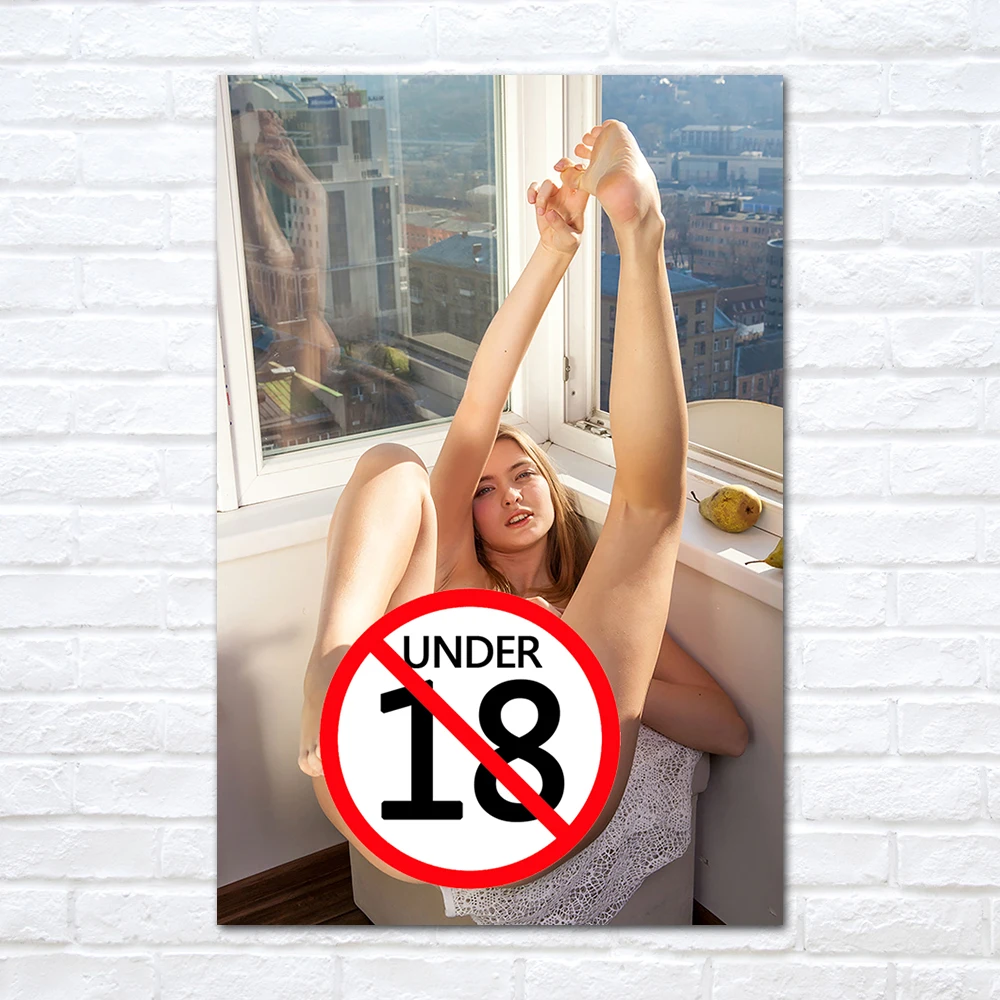 Wall Art Posters and Prints Blonde Beauty Nude Girl with Legs up Photo Adult Canvas Paintings For Living Room Home Decor