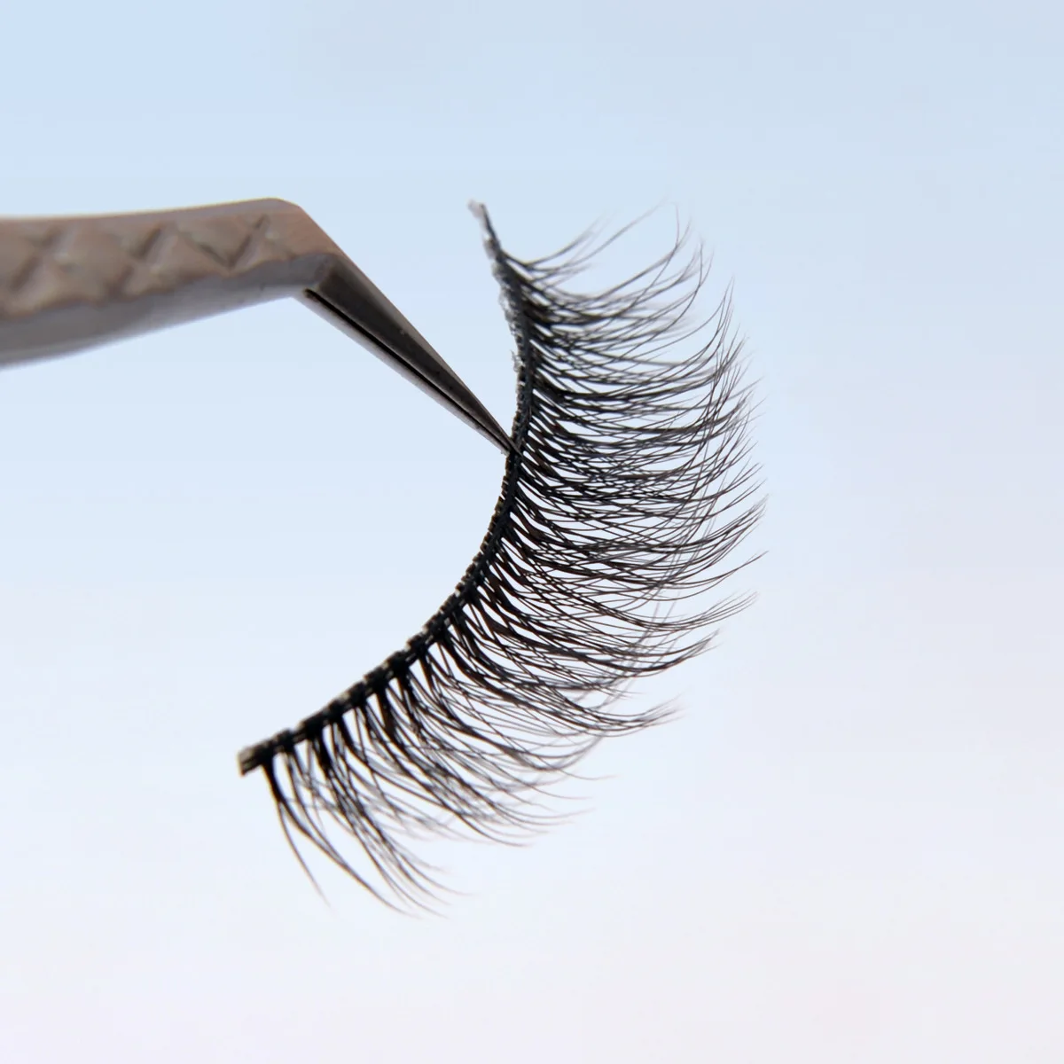 6 Paar wiederverwendbare 3D selbstklebende falsche Wimpern, Vollstreifen-Wimpern dick und gekräuselt, 10 mm flauschige echte schlanke falsche Wimpern