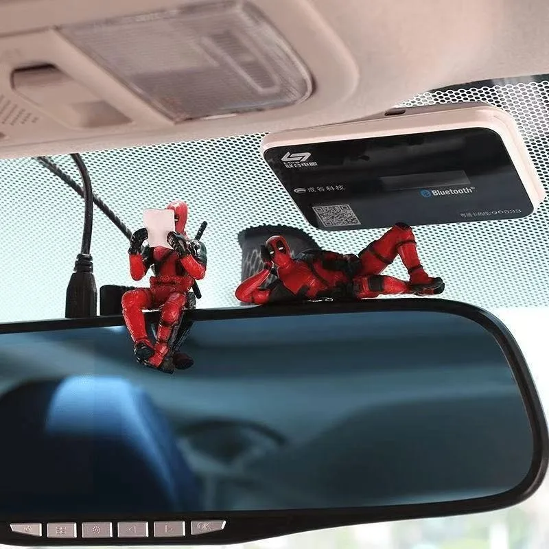 Deadpool أنيمي الكرتون البضائع Deadpool اكسسوارات السيارات الزينة الداخلية للرجال النساء أزياء شخصيات سطح المكتب العصرية