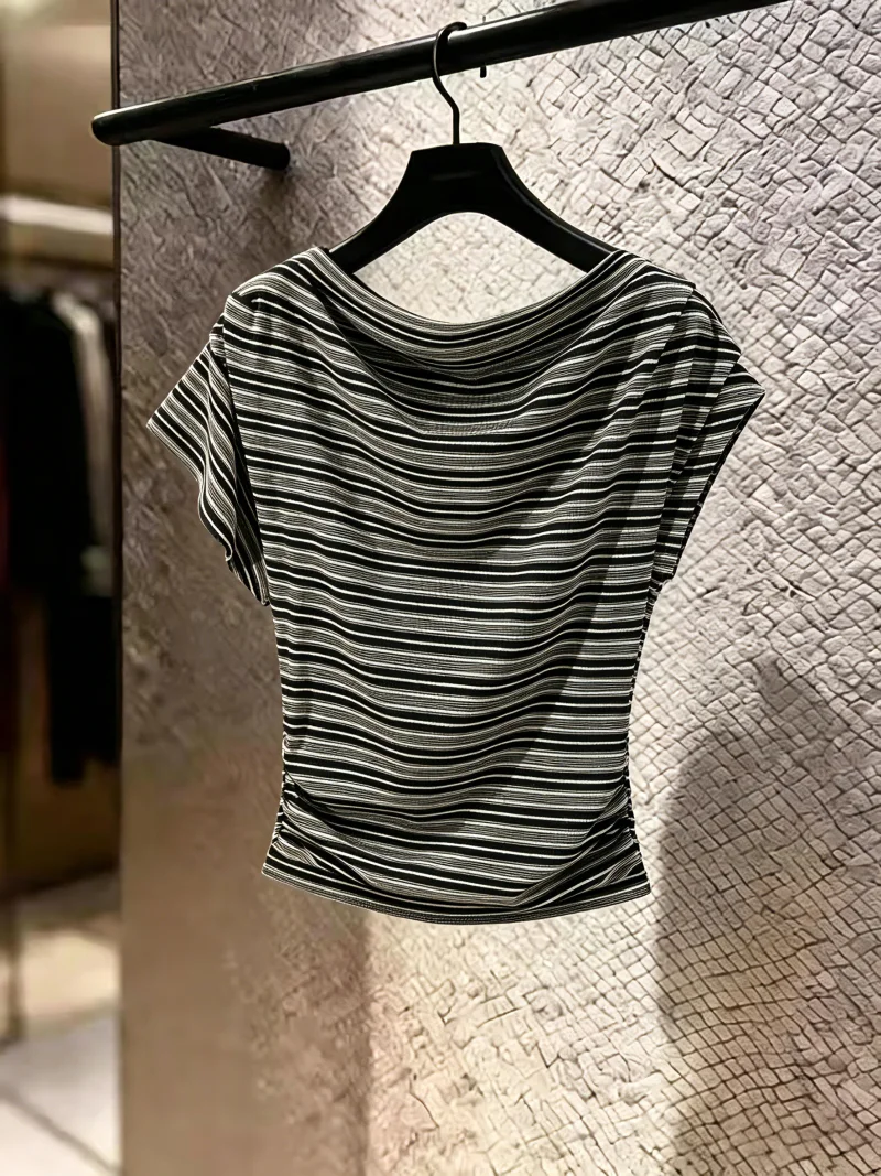 

Summer Style Korean Striped Asymmetrical Shoulder T-Shirt Women's Fashion Casual Age-Defying Top with Flying Sleeve Design