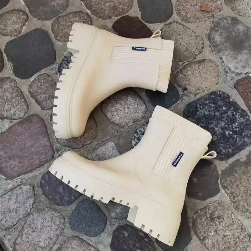 

fashion Rain boots women's four seasons outdoor mid-tube waterproof non-slip rubber shoes fashion rain boots with cotton cover