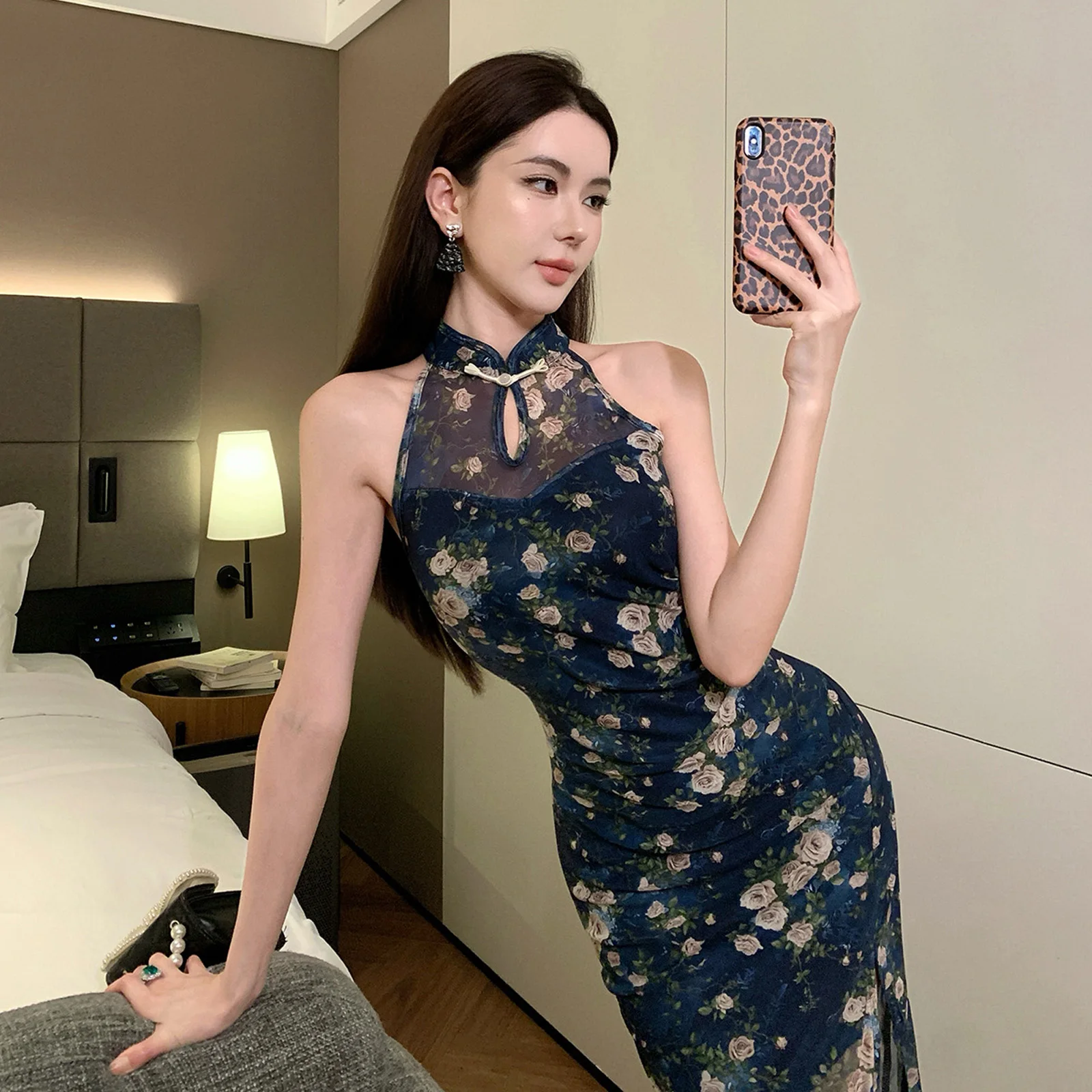 New Chinese Style Reformed Qipao Slimming Neck Hanging High Slit Floral Print Mesh Mid-Length Qipao Dress Summer 2026