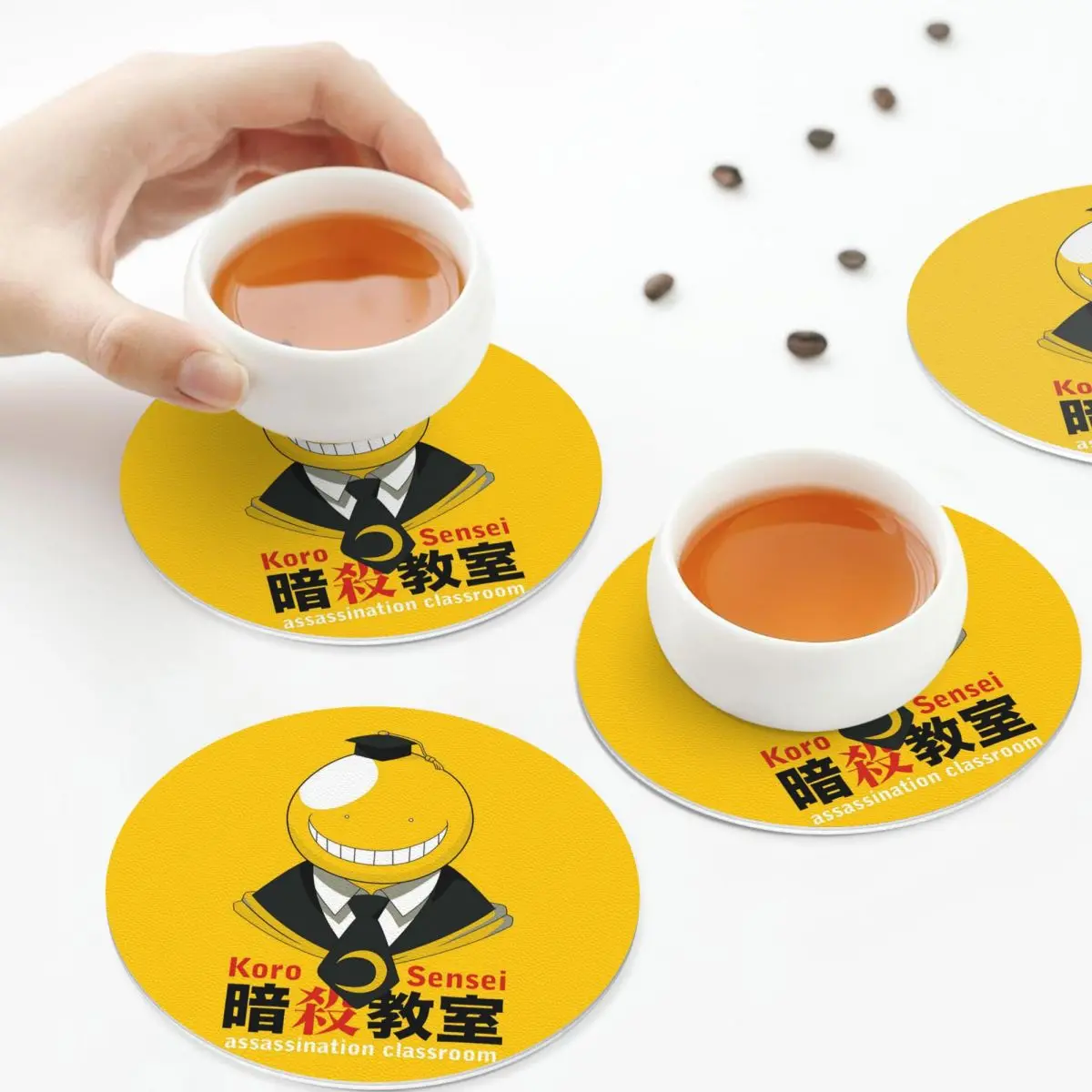 

Класс убийства Осьминог Коро Сенсей Подставки Кухонные салфетки Изоляционные коврики для чашек Кофейные коврики Посуда Подушечки Набор из 4 шт.
