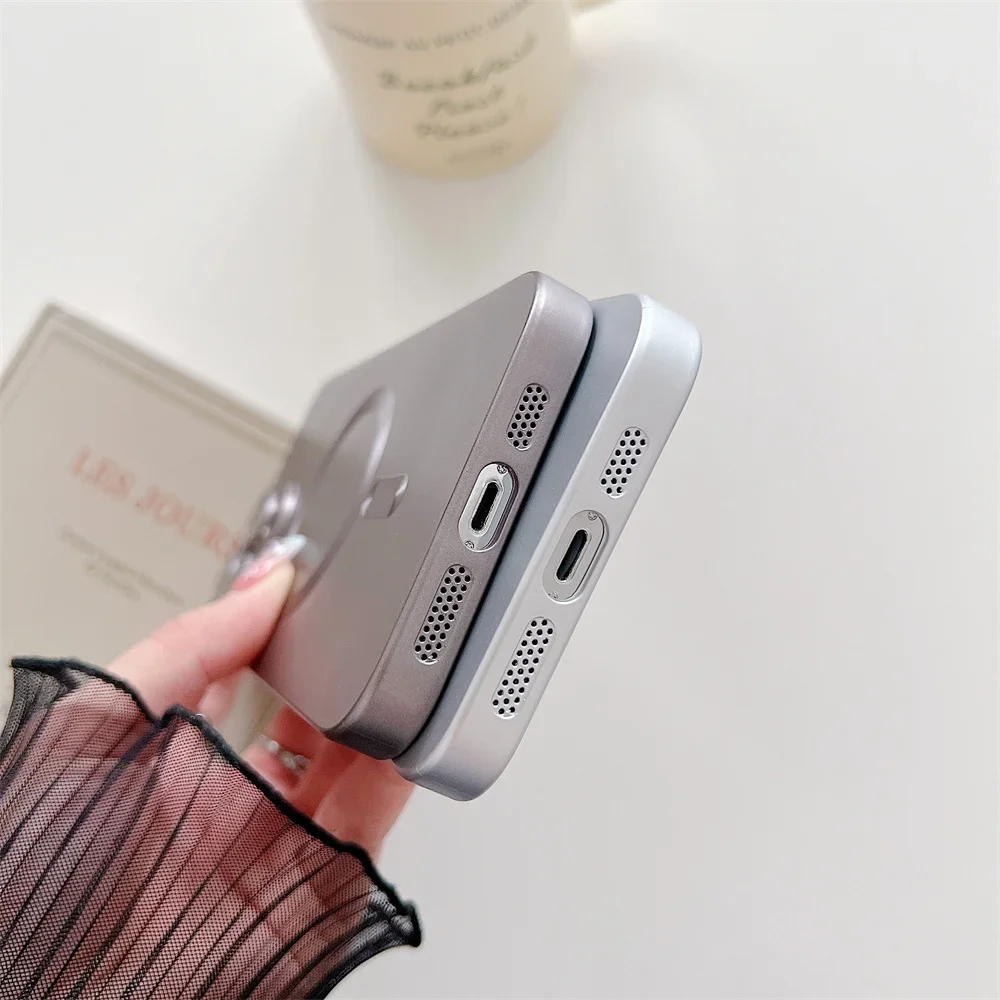 Luxo macio magsafe silicone fosco caso de telefone para iphone 11 12 13 14 15 16 pro max plus amortecedor magnético volta casos capa