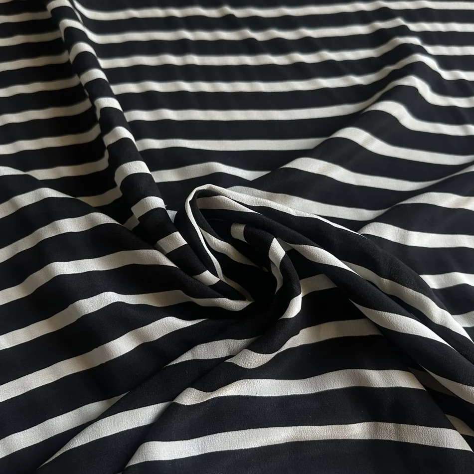 

1 метр, 100% тутовый шелк, 17 мам, креповая шелковая ткань в полоску с принтом, 138 см, ширина 53 дюйма, в дворце, JJ451