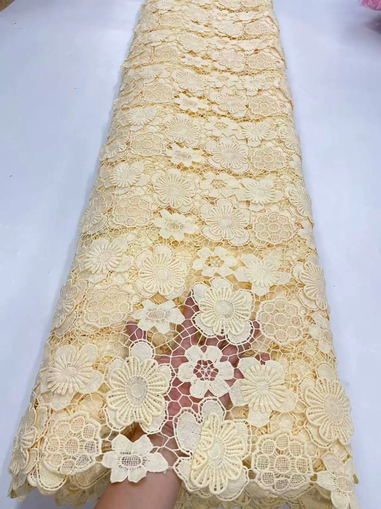 아프리카 Guipure 레이스 블루 수 놓은 아프리카 3D Guipure 코드 레이스 원단 깔끔한 스레드 2025 나이지리아 패션 파티 드레스 A1222-1