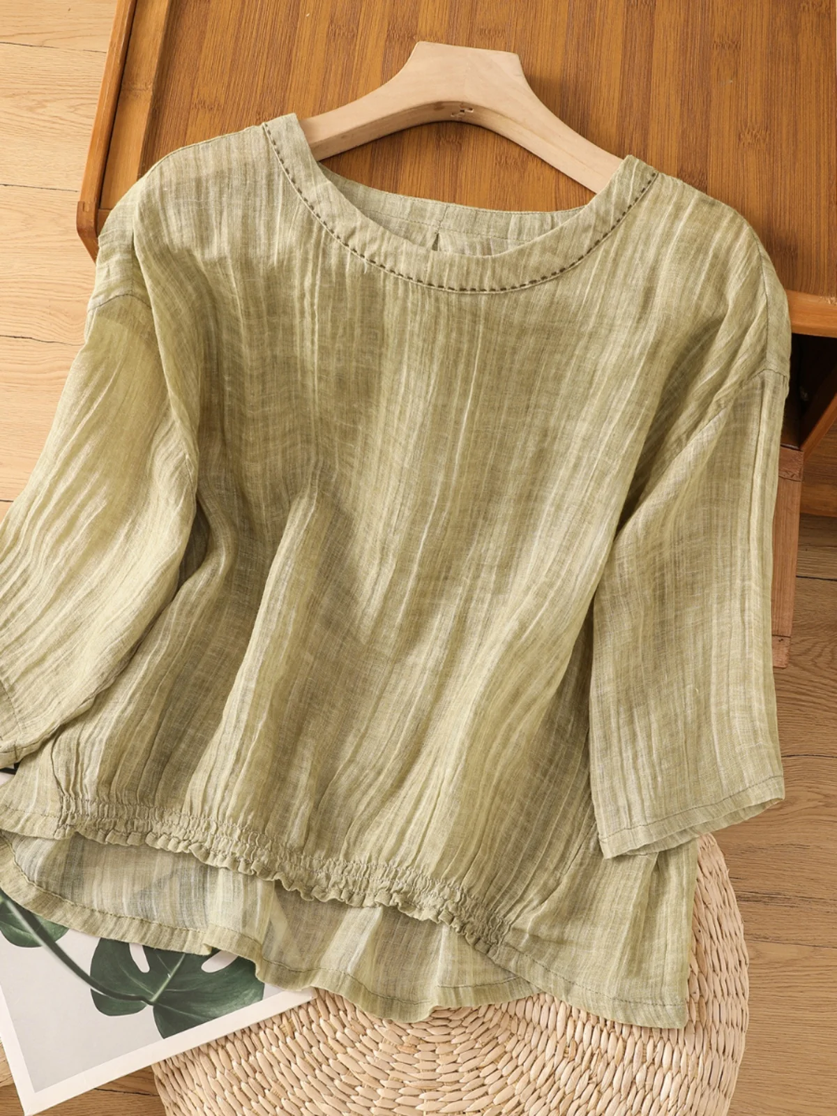 

Retro Cotton Linen 7/8 Sve T-irt Women Summer Loose Artistic round Ne Thin Linen Overhead irt Top